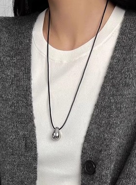 冷淡风银色水滴吊坠项链秋冬配饰