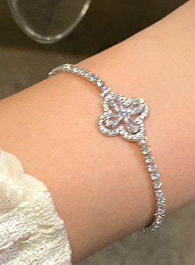 超闪四叶草手链轻奢小众精致手串水晶手链女2026年新款手绳手饰品