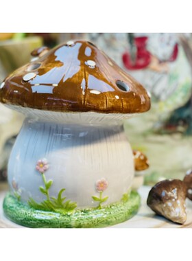 釉下彩陶瓷蘑菇可爱仓鼠窝陶瓷房子金丝熊躲避屋蘑菇摆件宠物小窝