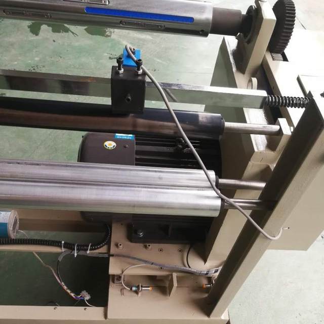 New deviation correction winder Suitable for paper film Automatic deviation correction Automatic tension control Accessories repair