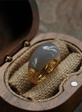 新中式高颜值戒指 一池月浸紫薇花设计 和田玉女戒 百搭独特小众