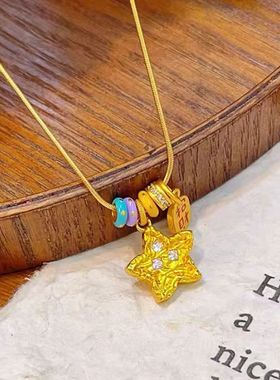 珞石新中式古法沙金锤纹吊坠