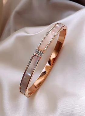 轻奢白贝母贝壳手镯玫瑰金钛钢简约百搭时尚网红款欧美配饰手环
