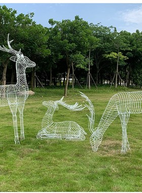 户外发光镂空梅花鹿不锈钢园林别墅商场园林铁艺雕塑景观定制摆件