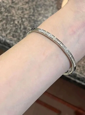 富家千金即视感!贝壳锆石抽拉手链精致轻奢名媛可调节手饰合金