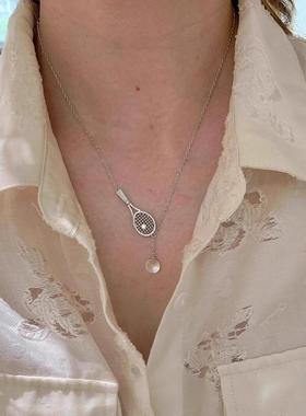 网球女孩！银色网球拍吊坠项链女