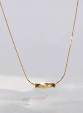 s925银镀k金几何扭转项链女简约高级感情人节女友锁骨链礼