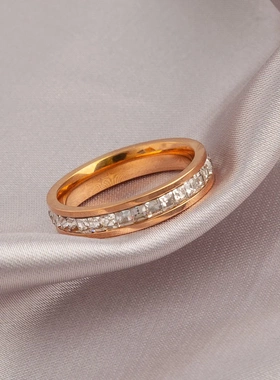 轻奢高级感钛钢满钻戒指女不掉色时尚百搭食指环小众设计情侣对戒