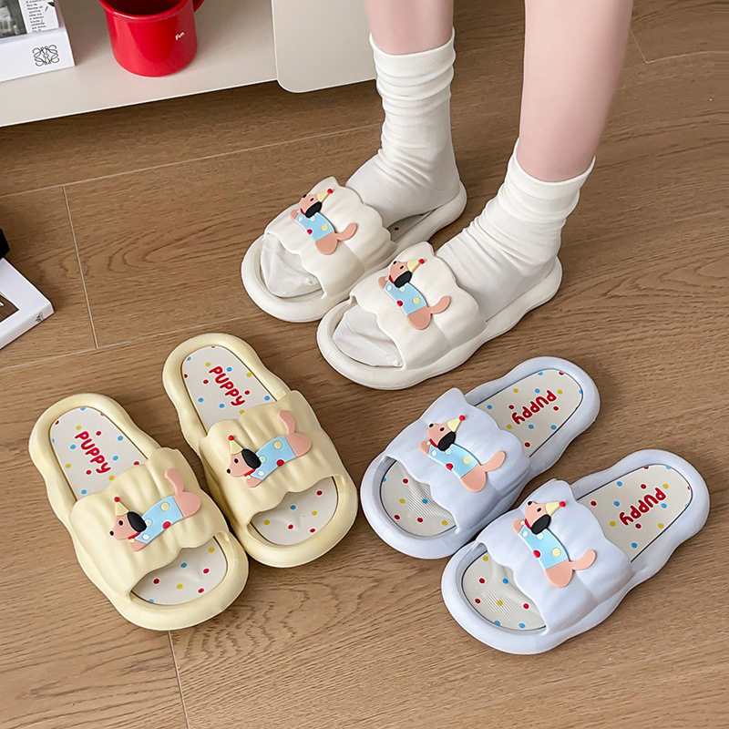 2025室内浴室洗澡防滑软底外穿可爱卡通超萌春夏拖鞋小狗花瓣彩点