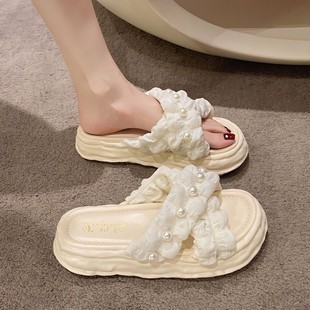 2025新款厚底珍珠外穿女鞋