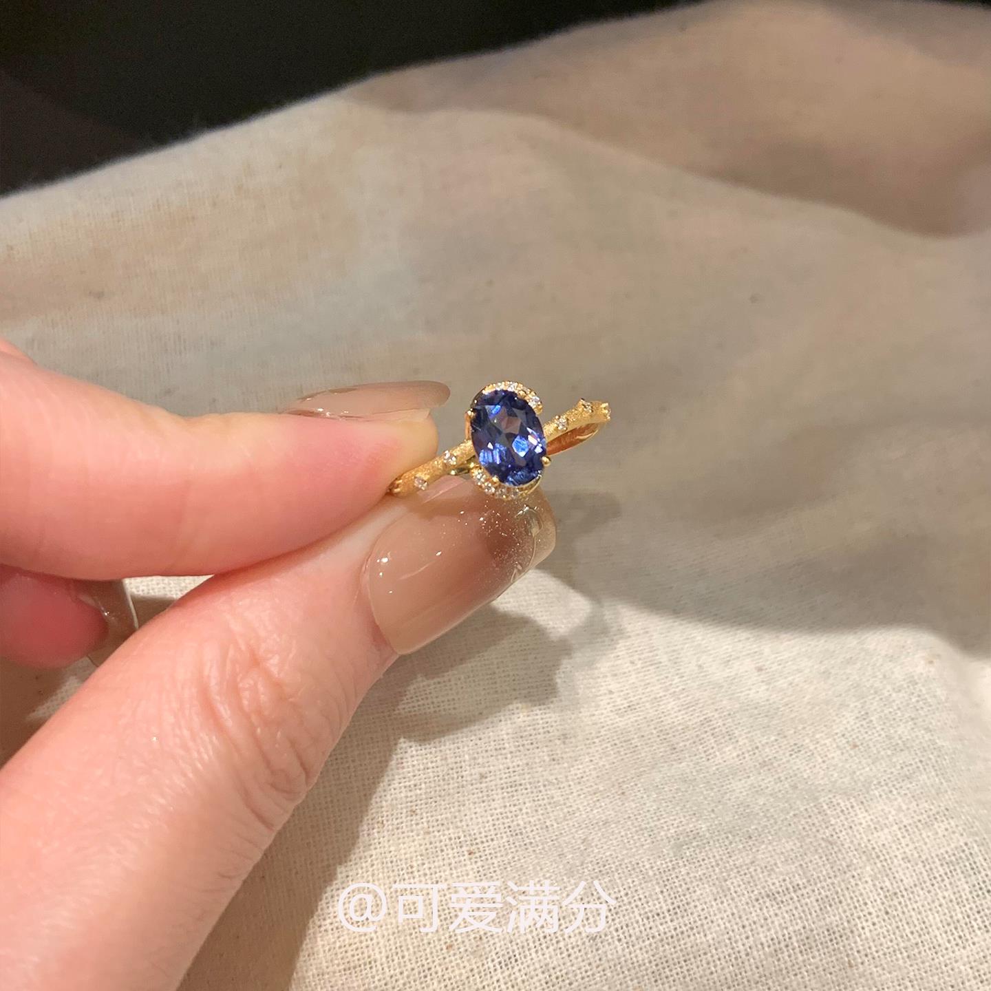 Retro Sparkling Diamond Blue Dove Egg Ring for Women
