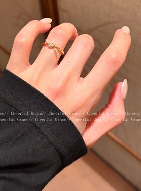 S925纯银金色镶钻扭结戒指女