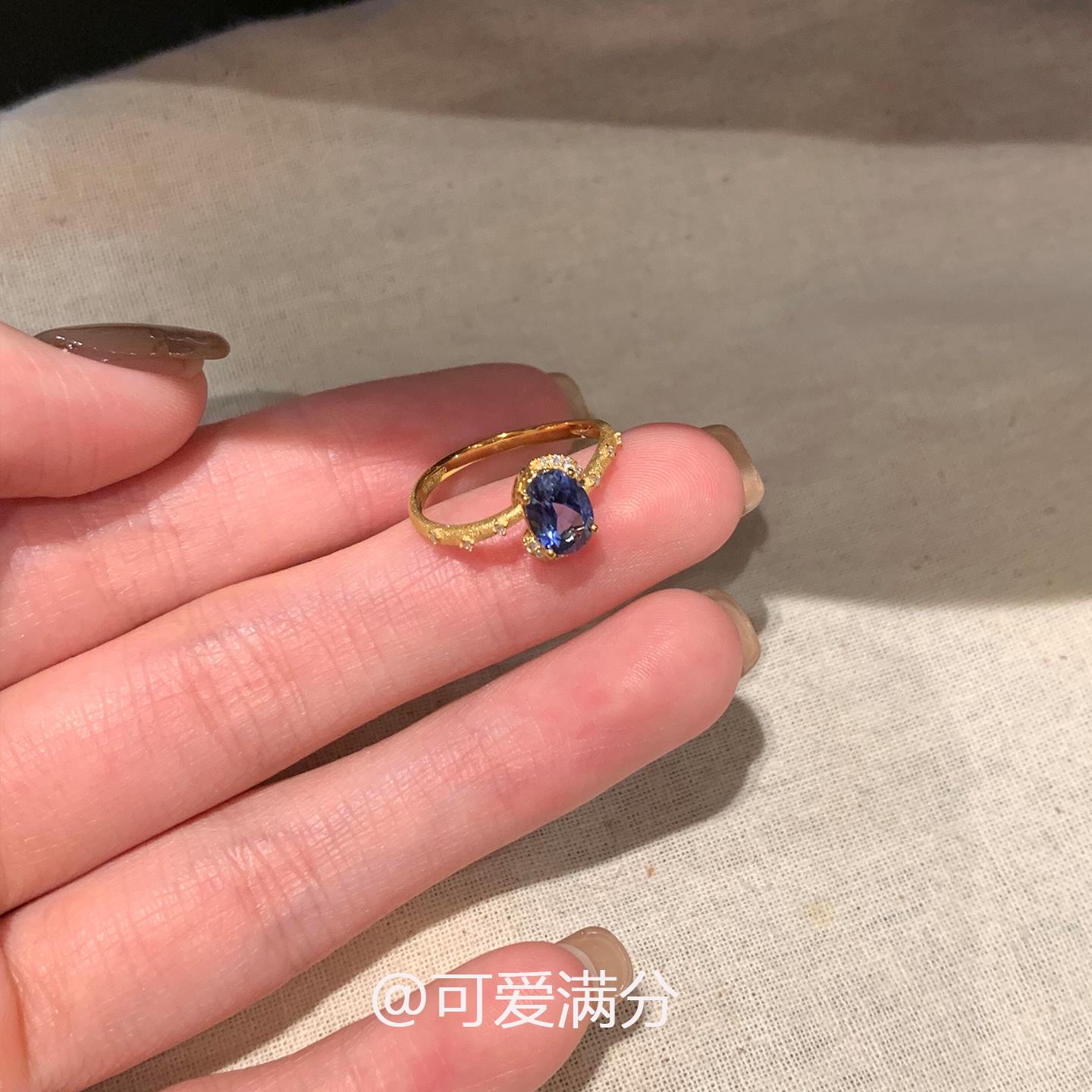 Retro Sparkling Diamond Blue Dove Egg Ring for Women