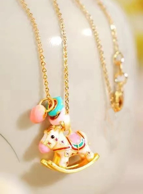 马卡龙旋转木马烧蓝珐琅跑环项链女轻奢颈链小众百搭高级感小木马