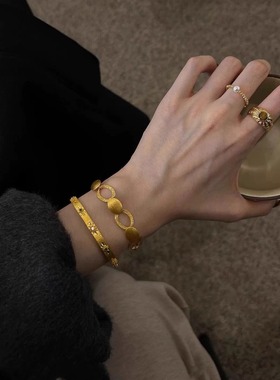 【环环相扣】vintage拼接椭圆形手链拉丝金绸缎光环手饰麻花手环