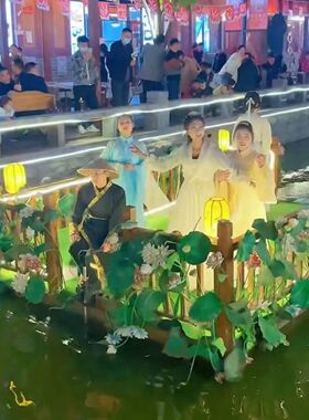 复古怀旧木船网红打卡表演灯光秀户外风景庆祝活动舞台船