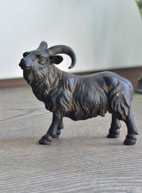 手工铸铁领羊饰品精工吉祥绵羊山羊压纸茶宠物实心铁古董膏