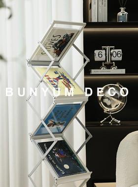 现代样板间儿童房装饰仿真书外文杂志书架道具摆件卡通风彩色绘本