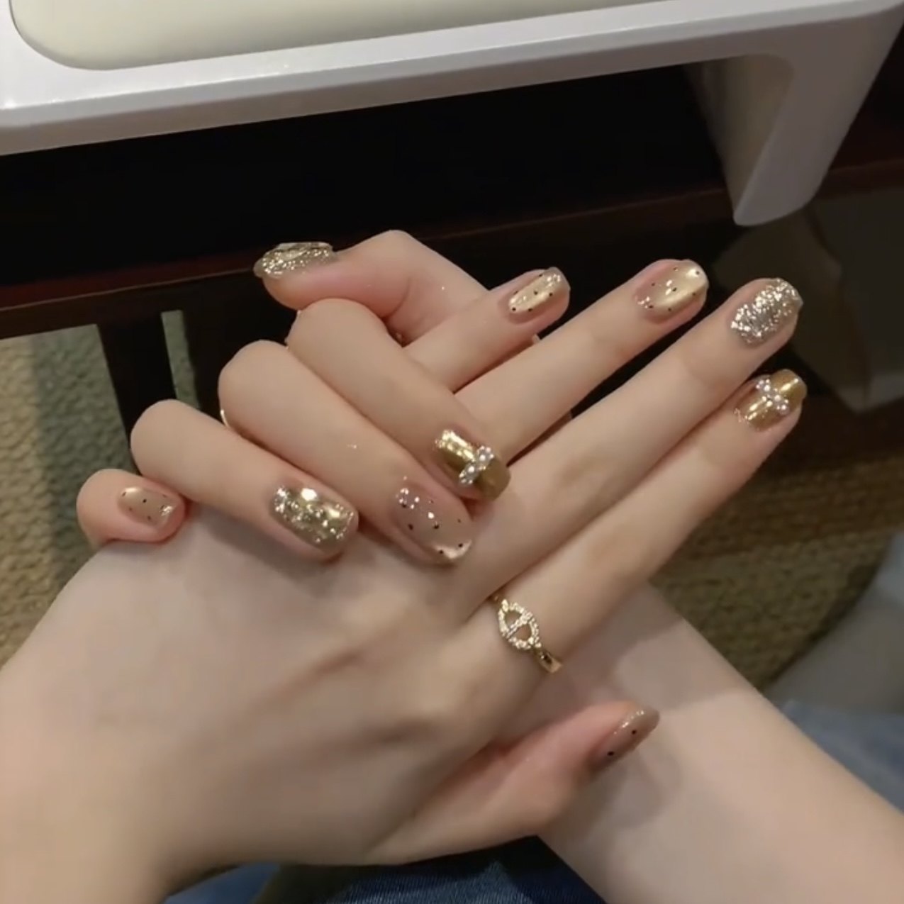 秋冬新款高定款纯手工高级感美甲贴片成品可拆卸假指甲显白短款,淘宝优惠券,粉丝福利购,淘宝优惠卷