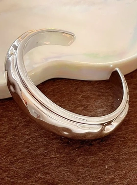 亚克力龙骨椭圆开口手镯欧美简约手环个性时尚设计潮手饰