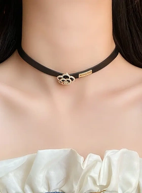 真金电镀锆石滴油花朵珍珠皮革项链韩国气质锁骨链时尚甜酷风项饰