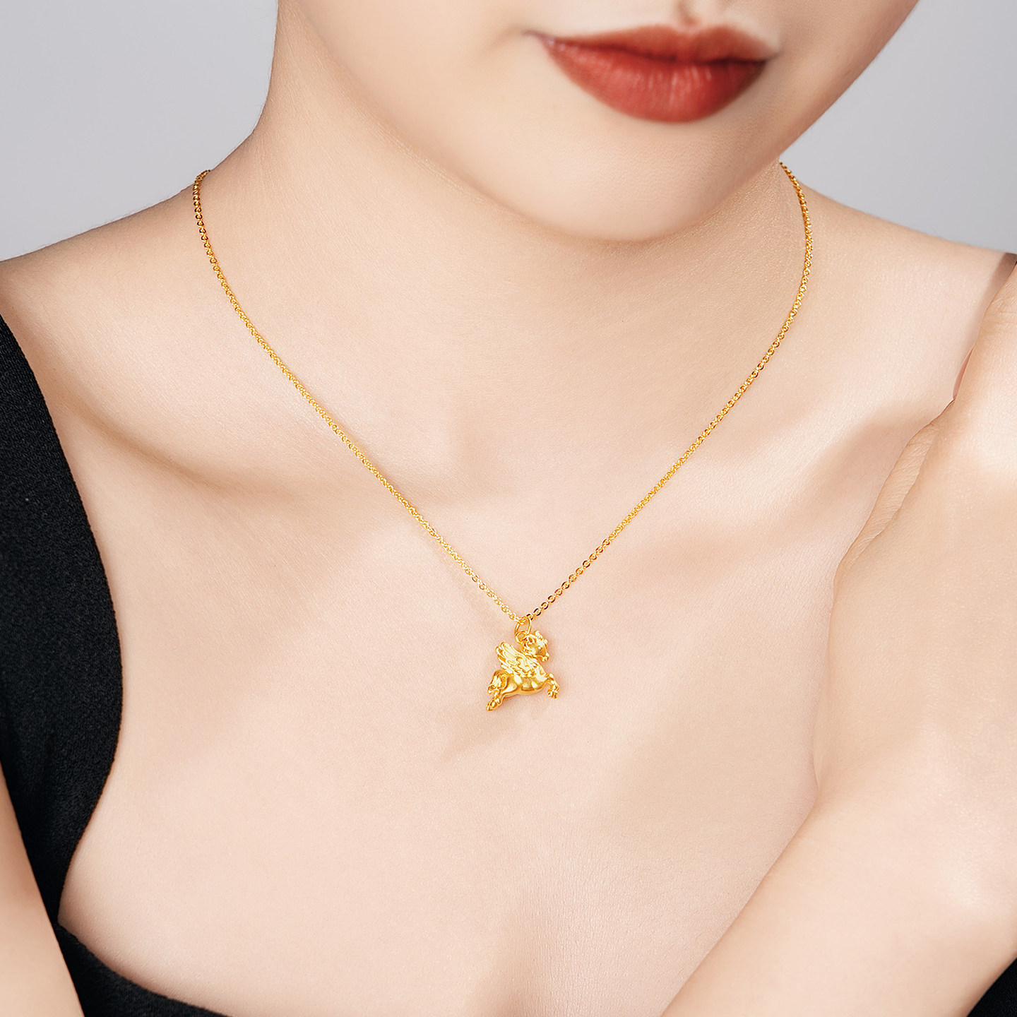 水贝黄金官方旗舰店足金999星羽飞马吊坠项链小克重金饰礼物女生,淘宝优惠券,粉丝福利购,淘宝优惠卷