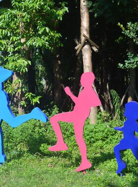 跑步运动人物玻璃钢雕塑剪影几何摆件校园体育馆公园广场小区装饰