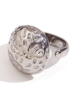 欧美小众设计个性爆款指环不锈钢镀18k金捶打纹纹理开口水滴戒指