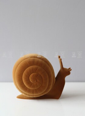 简约轻奢树脂绒面蜗牛创意软装饰品儿童房客厅电视柜桌面家居摆件