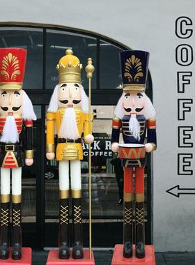 胡桃夹子雕塑迎宾士兵玻璃钢人物装饰门口英国大木偶卫兵落地摆件