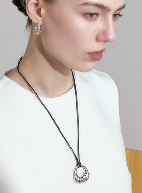 DINN DINN DESIGN简系列绷带缠绕吊坠皮绳长项链女百搭轻奢设计