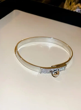 真金电镀锆石卡扣手链日韩轻奢时尚简约手镯小众高级感手饰女