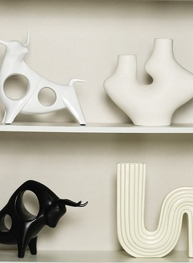 奶油轻奢创意小众客厅书房酒柜办公室装饰品摆件家居饰品样板间