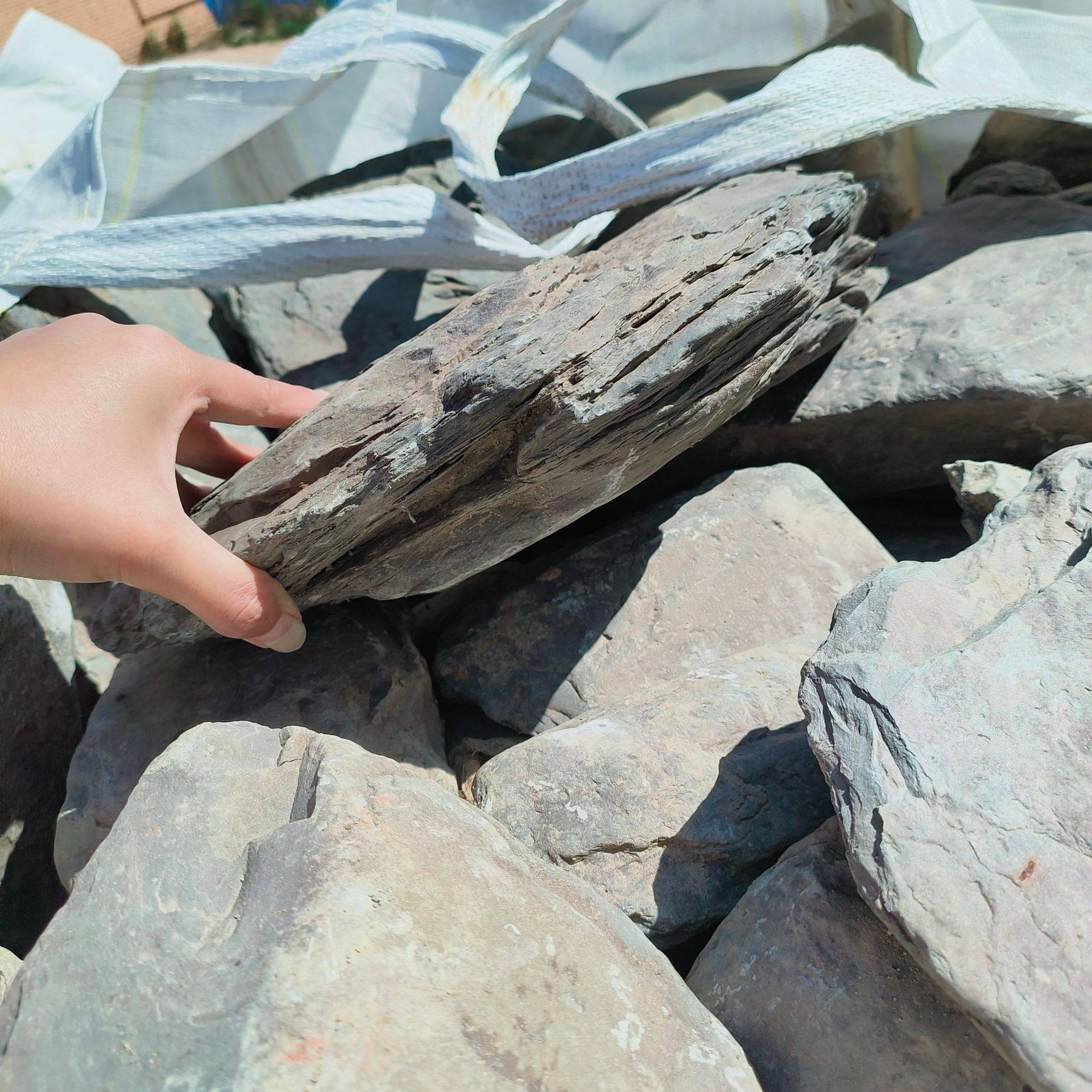 厂家 溪流石片岩鱼缸造景乌龟晒台石头溪流石建筑园林造景石,淘宝优惠券,粉丝福利购,淘宝优惠卷