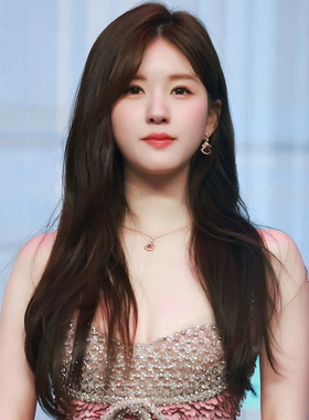 韩秀娜裙子项链女镀18k玫瑰金镶嵌红宝石吊坠大号扇形设计锁骨链