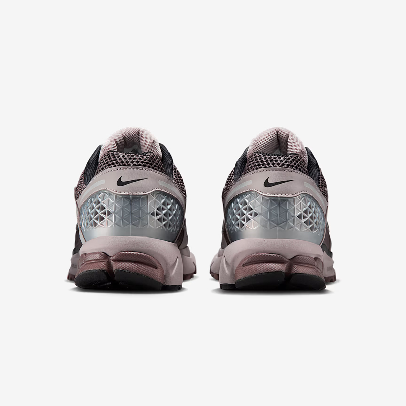 【自营】NIKE耐克男子NIKE ZOOM VOMERO 5运动休闲鞋FB9149-005 - 图2