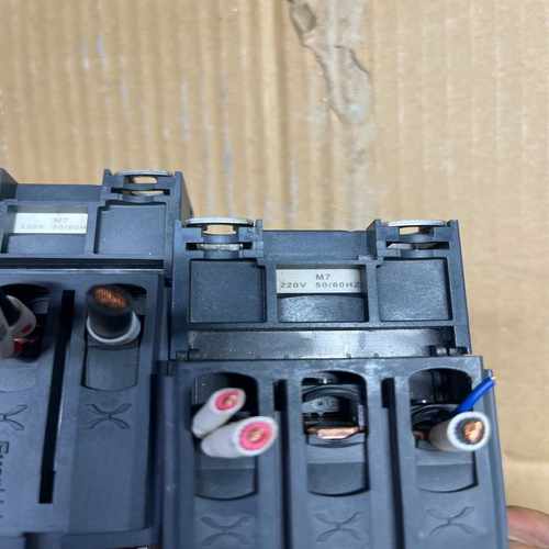 LC1D40A2个LC1D50A1个 - 图3