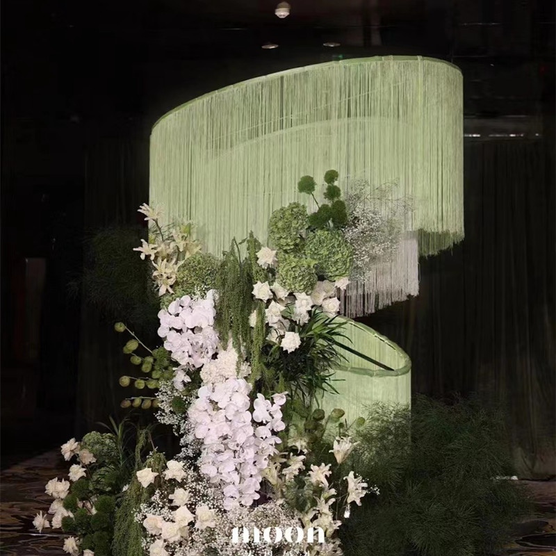 新款婚庆铁艺道具定制圆环带孔舞台背景屏风花门婚礼场景路引花架 - 图2