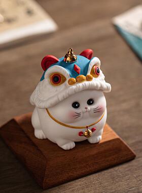 国潮醒狮招财猫小摆件客厅办公桌面装饰工艺品汽车载陶瓷可爱猫咪