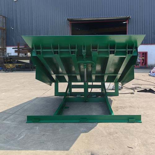 固定式登车桥物流装卸货集装箱叉车电动上坡月台10吨装卸货平台 - 图1