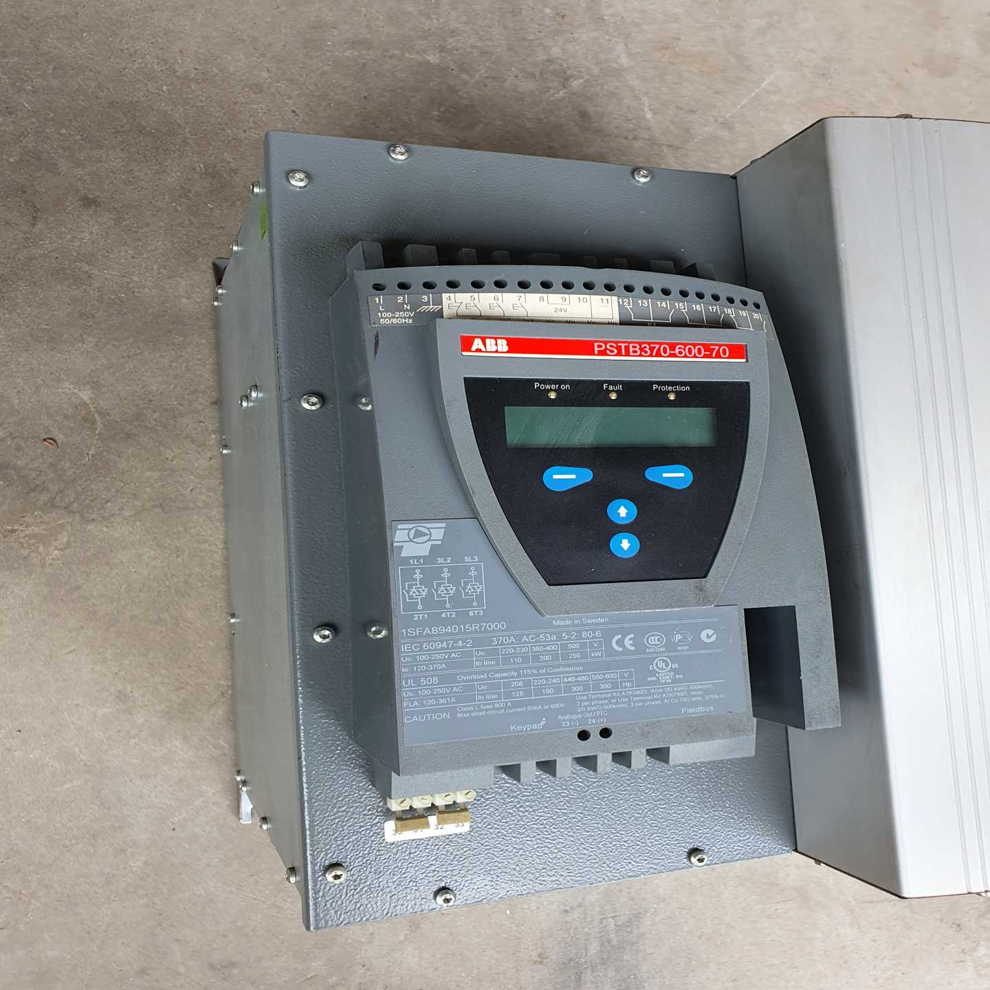 ABB软起动器PSTB370-600-70 - 图3