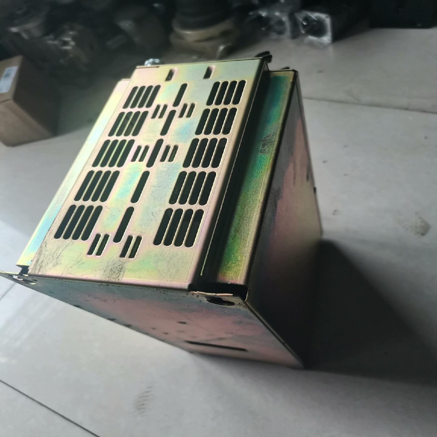 议价~安川XRC控制柜IO模块 型号JZNC-XIU01B 拆 - 图2