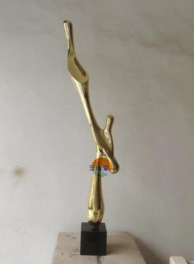 现代轻奢简约电镀水滴玻璃钢样板房家居抽象金色创意雕塑玄关摆件