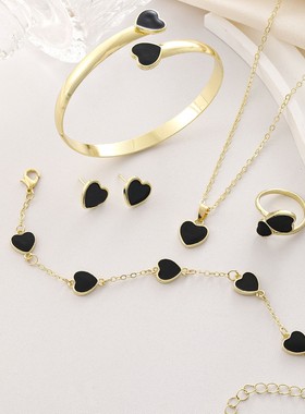 甜美个性时尚女士手镯礼盒装防水不掉色轻奢桃心手链气质小众饰品