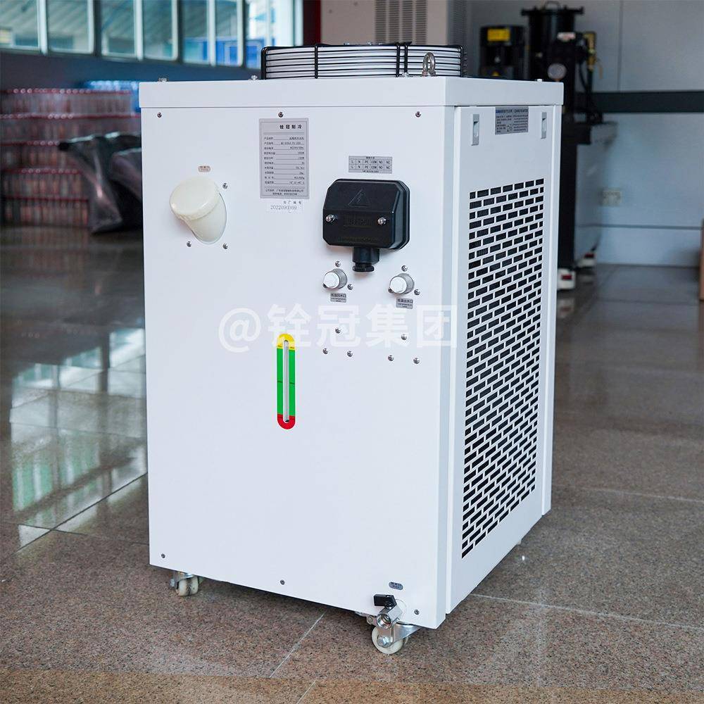 冷水机8kw制冷量工业制冷机组微电脑控制器全中英文显示 - 图1