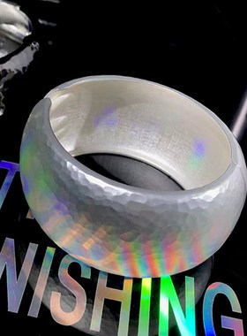 敲打纹宽面开口手镯女小众设计高级感手环时尚手链冷淡风臂环配饰