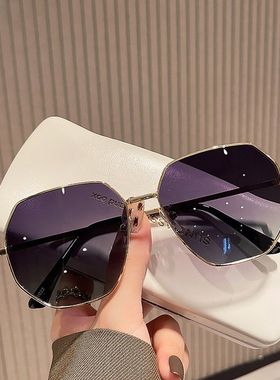 透明蓝色偏光太阳镜男士多边形金属开车墨镜韩版潮海边旅行眼镜女