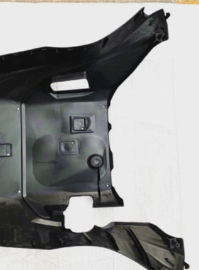 适用铃木优友UU125T-2下护板左右边条下踏板底壳护罩下托讬底盘总