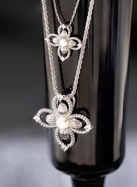 经典之美系列十字花项链新款锁骨链气质叠戴轻奢百搭耐看毛衣链