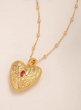 小众设计感金银双色爱心吊坠项链女小众雕花红宝石高级感锁骨链